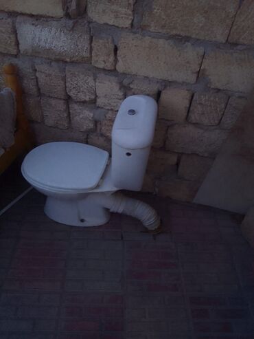 demir qapi islenmis: İşlənmiş, Unitaz, Monoblok, Kredit yoxdur, Ünvandan götürmə