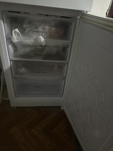 led свет: Холодильник Бирюса с нижней морозильной камерой + газовая плита LUXELL — 2