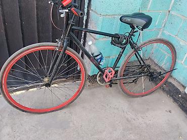 Городской велосипед с узкими колесами 28" (700C), рамой классической at lalafo.kg Городской велосипед с узкими колесами 28" (700C), рамой классической
