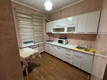 Продажа квартир: 3 комнаты, 60 м², 105 серия, 2 этаж, Косметический ремонт