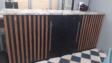 Другое оборудование для фастфудов: Оборудований для общепита Холодильник витрина 35000сомов Фритюр 7000 — 6