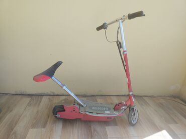 Mopedlər,skuterlər: - e-scooter, 50 sm3, 2022 il