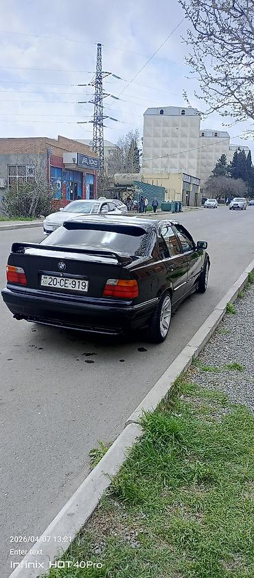 BMW: BMW 3 series: 1.8 l | 1992 il Sedan — 1