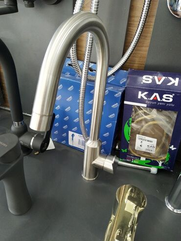 konfet qabl: Mətbəx üçün paslanmayan poladdan kran - Material: fırçalanmış
