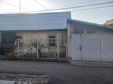 бассейн продаю: 180 м², 8 комнат, С мебелью
