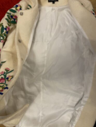 Jiletlər: Şubala esildir tukleri tokulmur,isti saxlıyır.38-40 razmere -da lalafo.az — 11 Jiletlər: Şubala esildir tukleri tokulmur,isti saxlıyır.38-40 razmere — 11