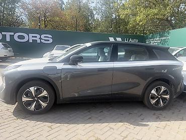 Changan: Changan Qiyuan Q05: 2026 г. — 8