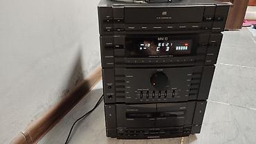 Другая аудиотехника: Только сам центр без колонок, аукс работает, радио работает, сд — 3