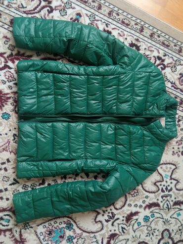демисезонные куртки с капюшоном: Женская куртка L (EU 40), цвет - Зеленый