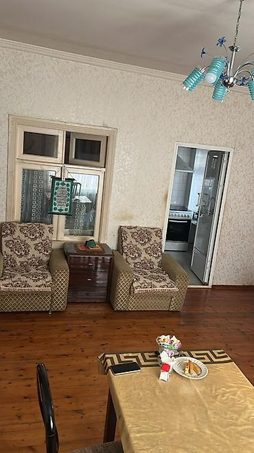 ağdaşda ucuz ev: Kiraye heyet evi verilir,telebelerede verilir,heyeti meyveli aqaclari — 5