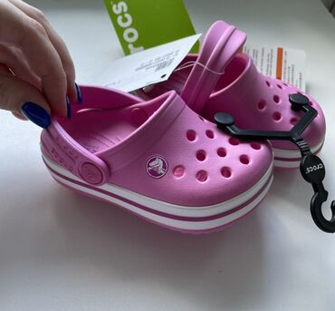 женская обувь сапоги: Crocs сабо для девочки 
22размер
стельки 12см