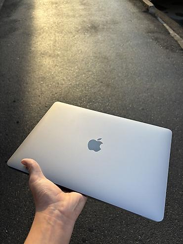 Apple MacBook Pro 13″ (Space Gray) Б/У в хорошем состоянии - Чип