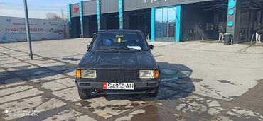 машина арзан: Volkswagen Jetta: 1985 г., 1.8 л, Механика, Бензин, Седан