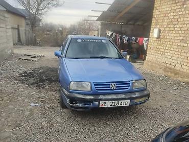 Volkswagen: Volkswagen Vento: 1992 г., 1.8 л, Механика, Седан — 4