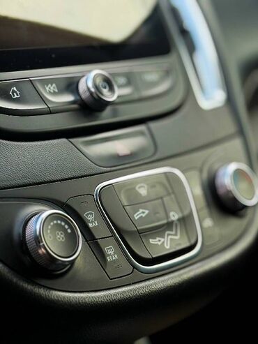 Chevrolet: Chevrolet Malibu: 1.5 l | 2017 il 143300 km Sedan — 19