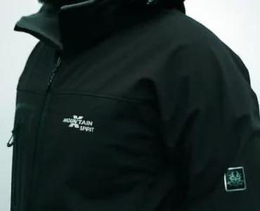 Kožne jakne: Crna muška softshell jakna brenda Mountain Sport sa kapuljačom. Jakna — 27