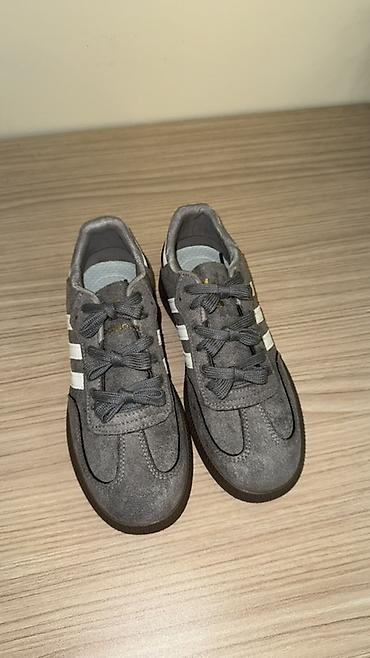 krosovkalar: Məhsul: Adidas Samba Grey (suede üstlük) - Rəng: Tünd boz üstlük, ağ — 4