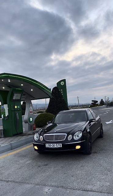 Mercedes-Benz: Mercedes-Benz E-Class: 2.7 l | 2003 il Sedan — 1