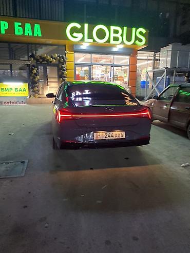 Hyundai: Hyundai Elantra: 2020 г., Седан — 3