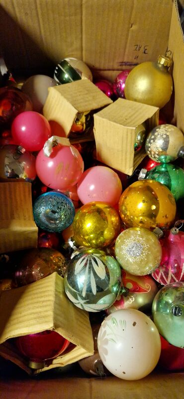 Yeni il oyuncaqları və bəzəkləri: Елочные игрушки стеклянные ссср и гдр маленкие по 2аз круглые по 3аз — 18