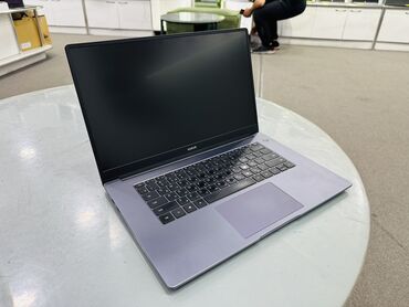 Ноутбуки: Ноутбук, Honor, 8 ГБ ОЗУ, Intel Core i3, 15.6 ", Б/у, Для несложных задач, память SSD