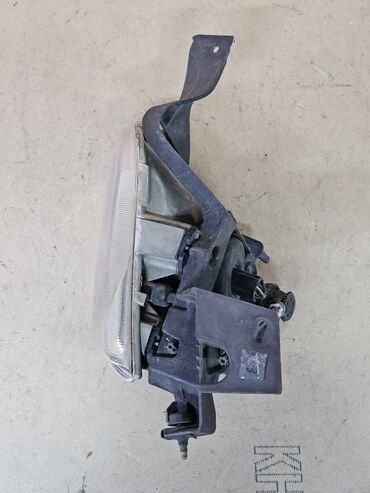 Передние фары: Передняя левая фара Chevrolet Cobalt 1999 г., Б/у, Оригинал, США — 12