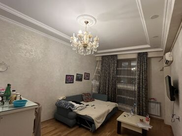 Словари: Kirayə verilən mənzil Bakının mərkəzində, yaşamaq üçün əlverişli