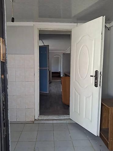 Үйлөр: 50 м², 2 бөлмө, Салам-Алик ж/м, Жаныбарлары жок — 3