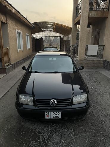 Volkswagen: Volkswagen Bora: 2002 г., 2 л, Механика, Бензин, Седан — 2