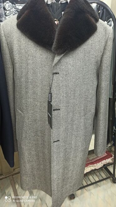 мужские пальто: Продается классическая мужская одежда по отличной цене!!! Время акции