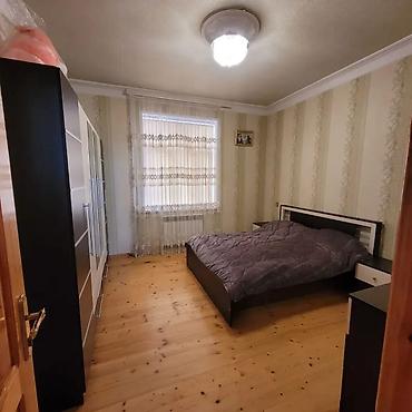 Həyət evləri və villaların satışı: Sadillida Herbicilerin binadi terefde 4 otaqli remontlu kursulu heyet — 2