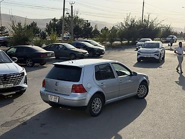 range rover 2010: Volkswagen Golf: 2003 г., 1.6 л, Хэтчбэк — 4