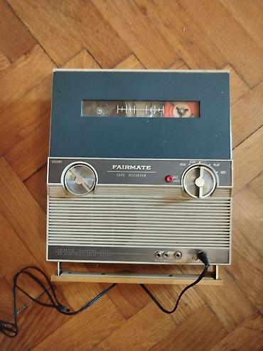 mikrofoni prodaja: Stari retro mali magnetofon Pustio sami culo se sa trake ali kad sam — 2