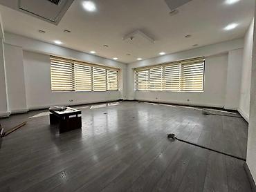 huseynbala eliyev: İcarəyə verilir 4 otaqlı ofis 250 m², Nərimanov r. Daha 7 şəklə bax — 5