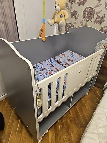 mebel islenmis: Oğlan və qız üçün, İşlənmiş, Dördbucaq, Beşik, Dəstsiz, Matras ilə, Yellənmə mexanizmsiz — 3