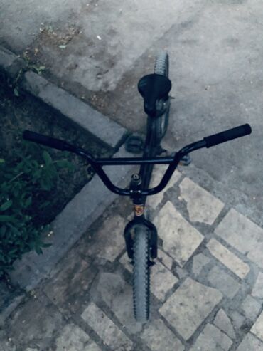 BMX велосипеды: BMX велосипед, Другой бренд, Рама XXL (190 - 210 см), Б/у