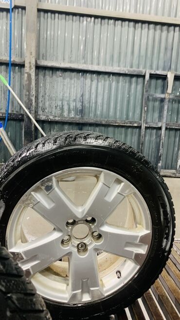 диск на мотоцикл: Дөңгөлөктөр монтажда 235 / 55 / R 18, Кыш, Колдонулган, Комплект, Жол тандабастар (АТ/МТ), Куйма, тешиктери - 5