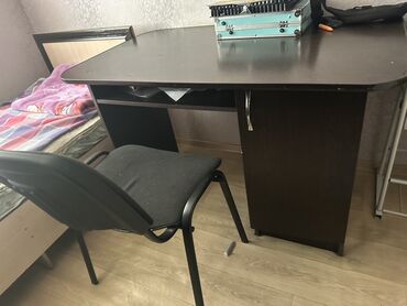комп стол: Компьютерный стол, С полками