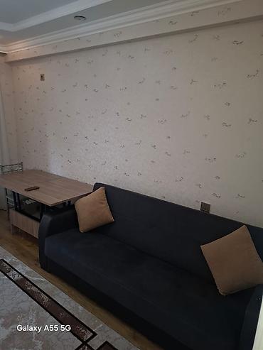 Kirayə otaqlar: 1 otaqlı mənzil – zal/yaşayış otağı Xüsusiyyətlər: - İşıqlı, yığcam — 2