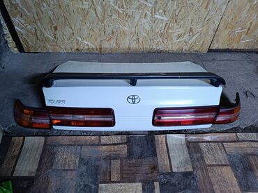 расходомер нисан: Крышка багажника Toyota 1998 г., Б/у, цвет - Белый,Оригинал