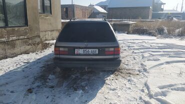 Volkswagen: Volkswagen Passat: 1992 г., 1.8 л, Механика, Бензин, Универсал