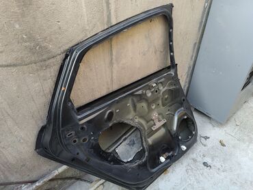 Avtomobil qapıları: Ford Fusion avtomobili üçün arxa sol qapı satılır, bütün cızıqlar və — 12