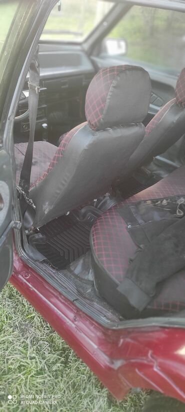 VAZ (LADA): Vaz 2109 (hatchback) – bord rəngdə, ön və arxa nömrə 10-XG-482. 5 — 8