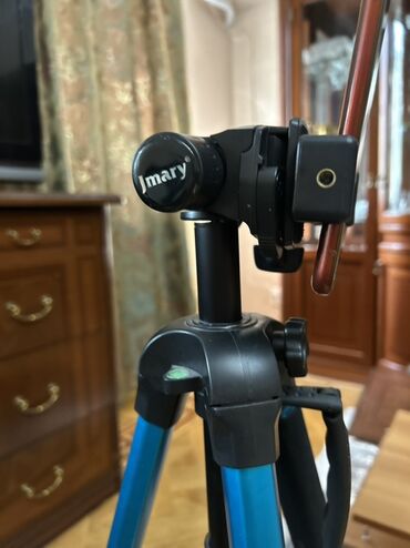 Другие аксессуары для фото/видео: Продаю ШТАТИВ прочный и практичный на железной ножках Штатив Jmary с — 14