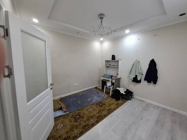 квартира верхний джал: 3 комнаты, Собственник, С подселением