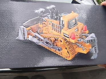 екскаватор: Radioidarəli oyuncaq buldozer – YIGONG YG seriyası Xüsusiyyətlər: - — 2