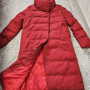 красный куртка: Тёплая куртка 46-48р