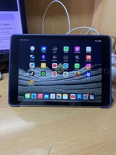 Планшеты: Планшет, Apple, память 32 ГБ, 10" - 11", Wi-Fi, Б/у, Классический цвет - Серый — 9