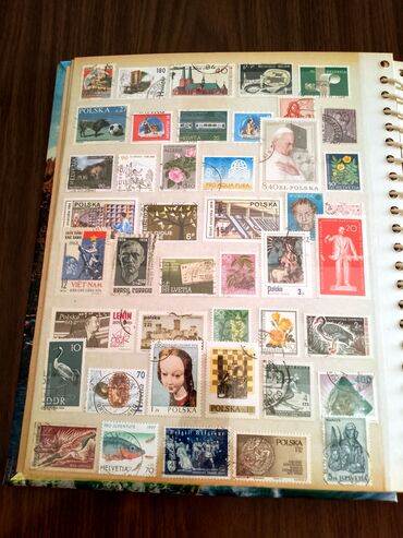 Numizmatika i filatelija: Album velikog formata sa više od 1000 maraka i nekoliko blokova — 6