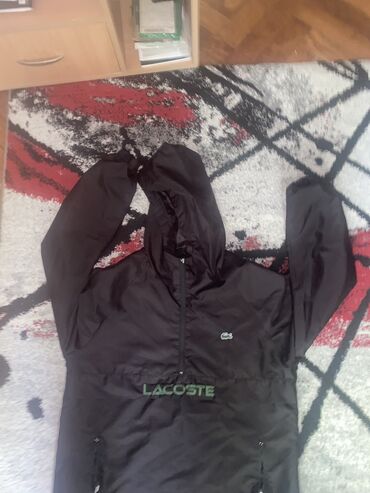 muške pidžame c a: Lacoste suskavac
Vel.2Xl
Kopija